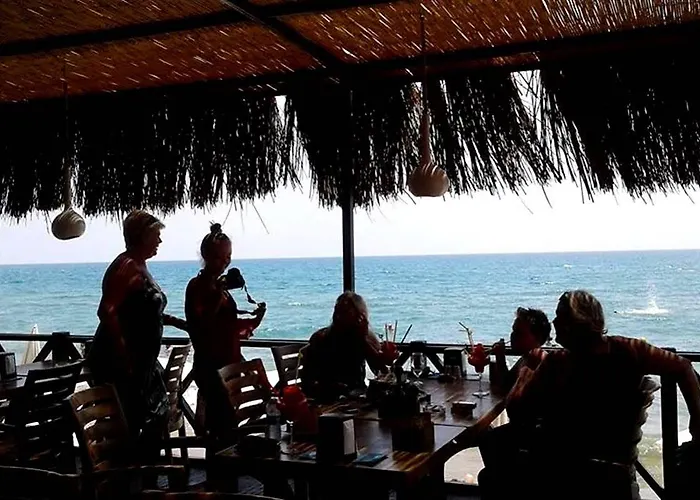 Kaktues Boutique סייד